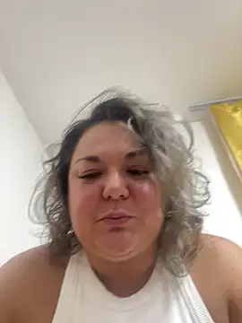 MikyVesela online show from 10-27-25, 05:25