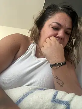 Snapshot of MikyVesela chatting on 07-21-26, 07:31 MikyVesela online show from 07-21-26, 07:31