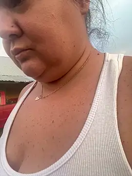 Snapshot of MikyVesela chatting on 07-18-26, 05:54 MikyVesela online show from 07-18-26, 05:54