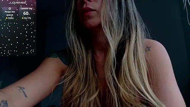  arianalzate  online show from 06-11-26, 10:40
