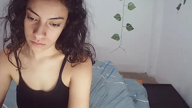 Snapshot of stephybrowm7 chatting on 10-24-25, 03:44 stephybrowm7 online show from 10-24-25, 03:44