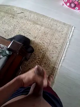 Snapshot of elsali038 chatting on 11-16-25, 08:24 elsali038 online show from 11-16-25, 08:24