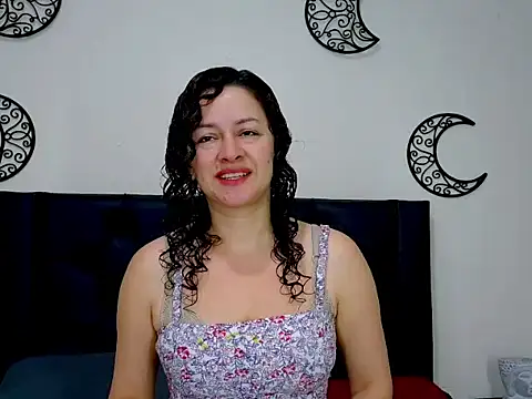 Snapshot of ArtesanaMK chatting on 09-30-25, 11:27 ArtesanaMK online show from 09-30-25, 11:27