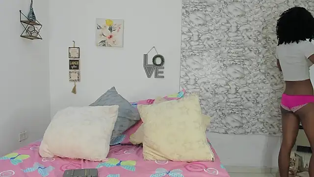 Canhela1 online show from 02-25-26, 01:17