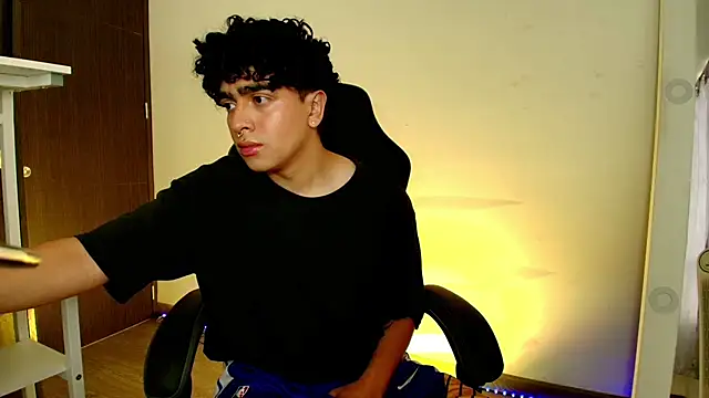  nickconnor01 online show from 02-08-25, 07:59