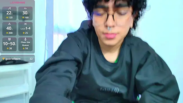  nickconnor01 online show from 01-20-25, 06:32