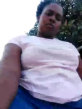 Snapshot of SALTRYHIPS29x chatting on 01-25-25, 02:47 SALTRYHIPS29x online show from 01-25-25, 02:47