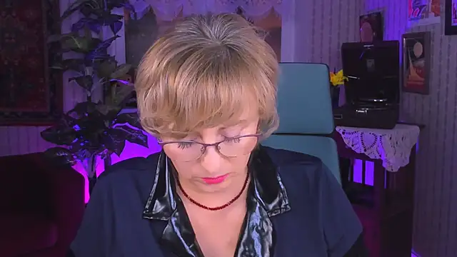 sugar vivien online show from 09-11-25, 01:11