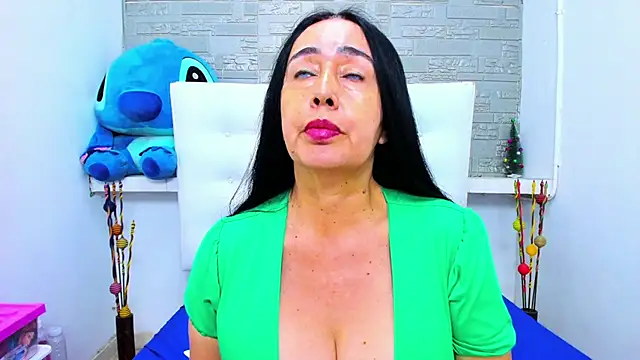 HorniestMilf online show from 10-05-25, 12:23