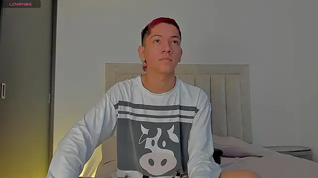 JulianRose 1 online show from 12-05-25, 12:37