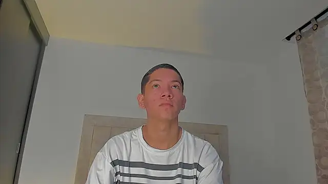 JulianRose 1 online show from 01-08-26, 11:27