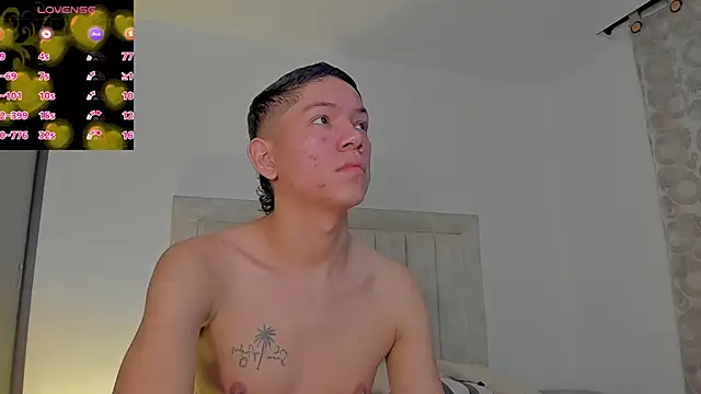 JulianRose 1 online show from 10-12-25, 08:37