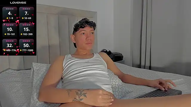 JulianRose 1 online show from 07-25-26, 01:06