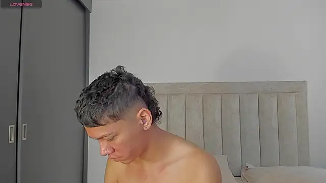 JulianRose 1 online show from 10-10-25, 12:39