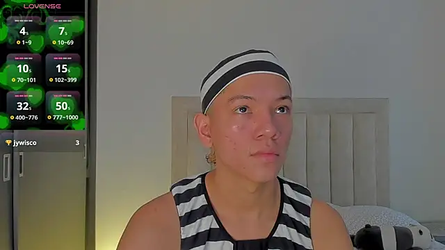 JulianRose 1 online show from 10-31-25, 12:13