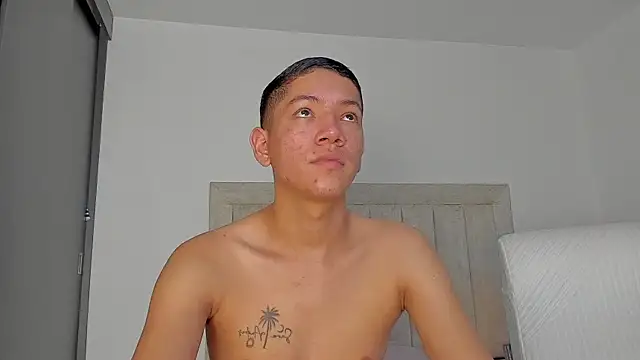 Snapshot of JulianRose_1 chatting on 02-13-26, 11:32 JulianRose 1 online show from 02-13-26, 11:32