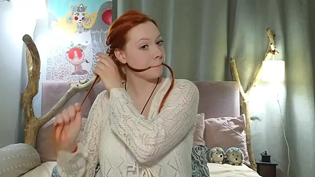 Snapshot of MileyMiller chatting on 04-28-26, 11:36 MileyMiller online show from 04-28-26, 11:36