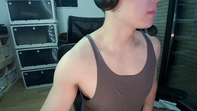 Tkcqcc online show from 03-26-26, 03:21