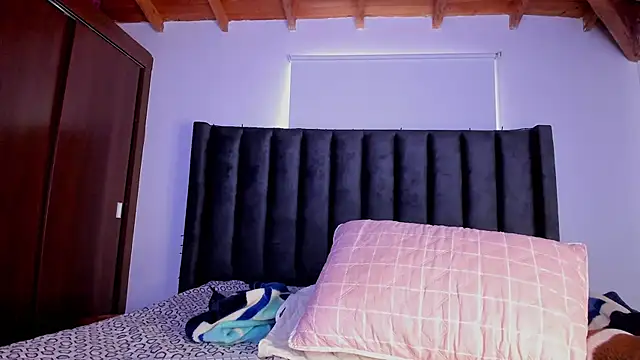 paulina soto online show from 01-11-26, 04:25