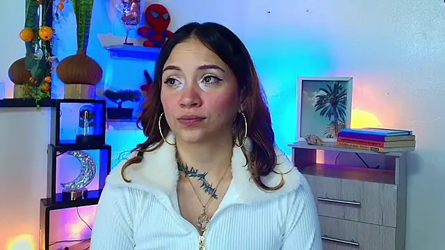 Snapshot of alisson_zafiro_ chatting on 05-22-26, 03:15 alisson zafiro online show from 05-22-26, 03:15