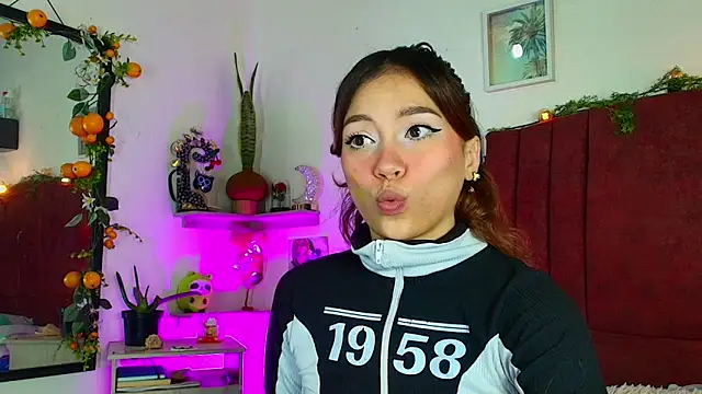 alisson zafiro  online show from 03-29-26, 03:19