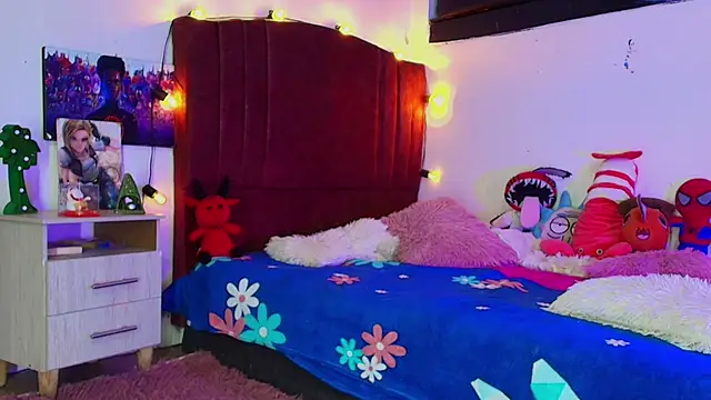 alisson zafiro  online show from 11-02-25, 03:22