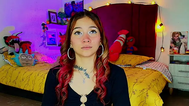 alisson zafiro  online show from 11-24-25, 03:17