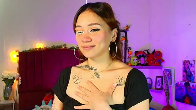 alisson zafiro  online show from 02-11-26, 03:17