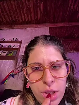 Snapshot of FlorBich chatting on 06-13-26, 11:13 FlorBich online show from 06-13-26, 11:13