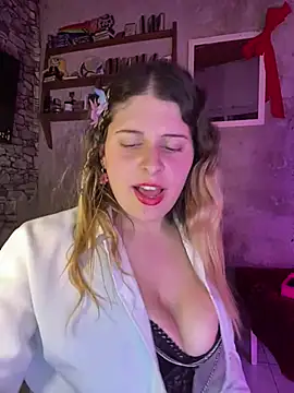 Snapshot of FlorBich chatting on 05-16-26, 03:27 FlorBich online show from 05-16-26, 03:27