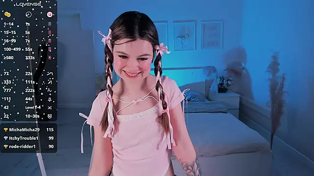 Lil Amelie online show from 03-18-25, 10:17