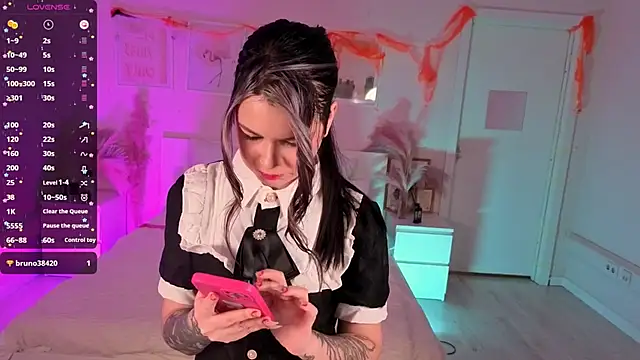 Lil Amelie online show from 11-07-25, 09:47