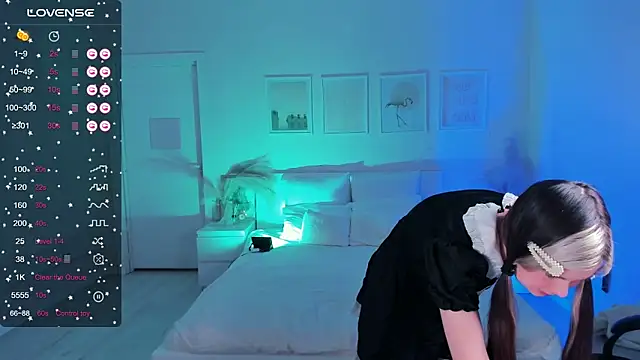 Lil Amelie online show from 09-13-25, 02:06