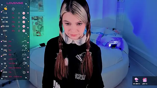 Lil Amelie online show from 09-27-25, 02:23