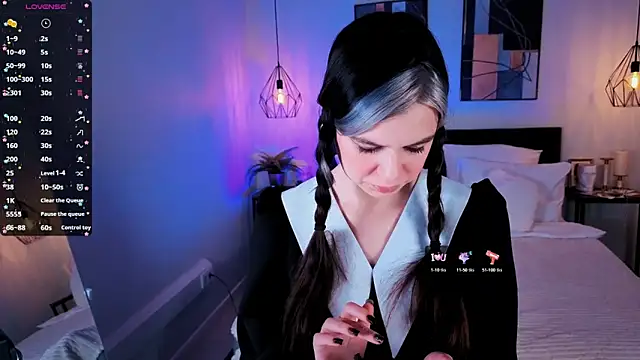 Lil Amelie online show from 10-07-25, 07:42