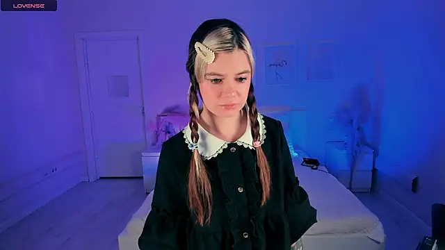 Lil Amelie online show from 09-14-25, 12:38