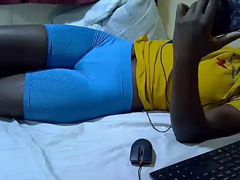 Snapshot of Sweet_chico2 chatting on 11-16-25, 06:34 Sweet chico2 online show from 11-16-25, 06:34