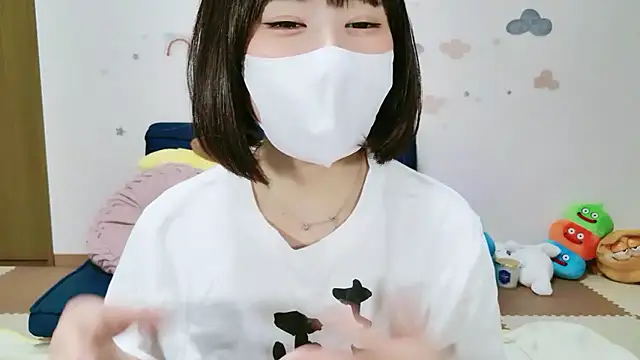 Snapshot of _Iroha_99 chatting on 05-18-26, 02:33 Iroha 99 online show from 05-18-26, 02:33