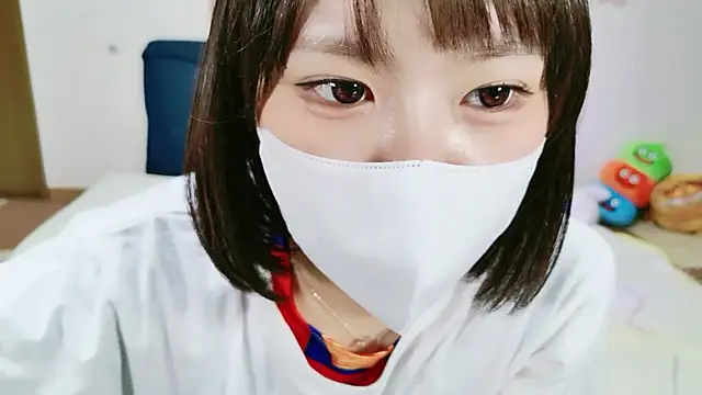 Snapshot of _Iroha_99 chatting on 05-17-26, 02:39 Iroha 99 online show from 05-17-26, 02:39