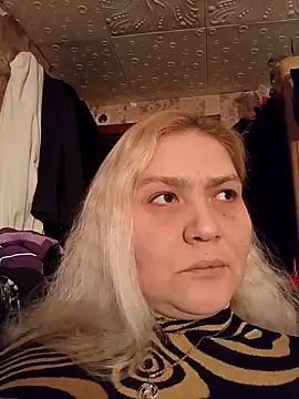 Minna Jeannie online show from 12-22-25, 02:11