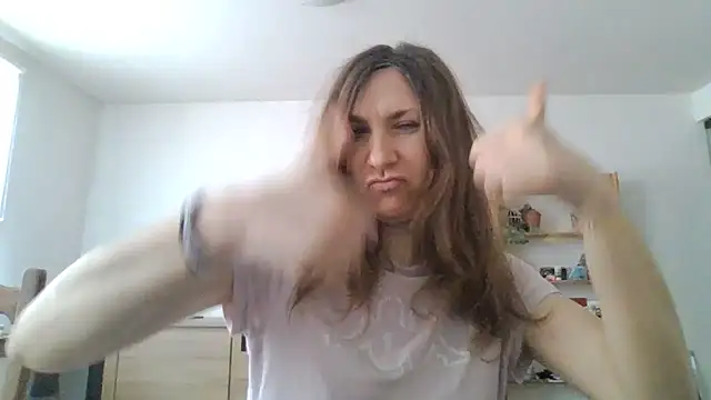 Snapshot of JasmineGlamour chatting on 04-13-26, 03:05 JasmineGlamour online show from 04-13-26, 03:05