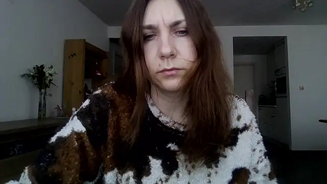 Snapshot of JasmineGlamour chatting on 03-18-26, 10:51 JasmineGlamour online show from 03-18-26, 10:51