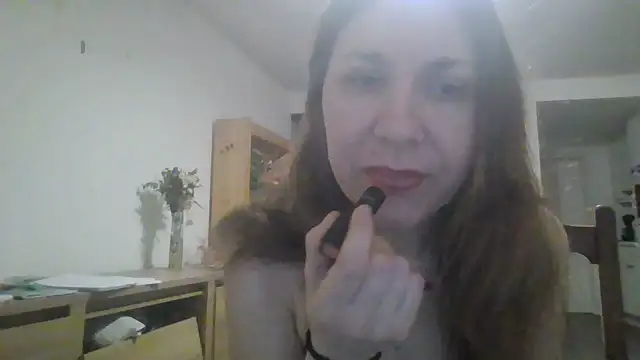 Snapshot of JasmineGlamour chatting on 03-27-26, 02:42 JasmineGlamour online show from 03-27-26, 02:42