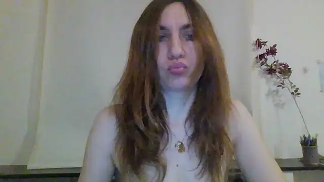 Snapshot of JasmineGlamour chatting on 02-20-26, 05:15 JasmineGlamour online show from 02-20-26, 05:15