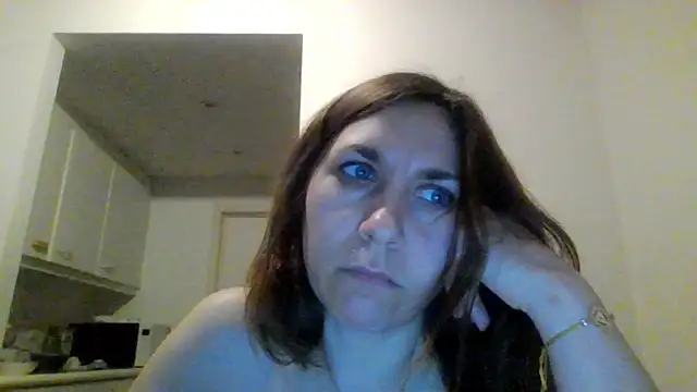 Snapshot of JasmineGlamour chatting on 03-17-26, 09:29 JasmineGlamour online show from 03-17-26, 09:29