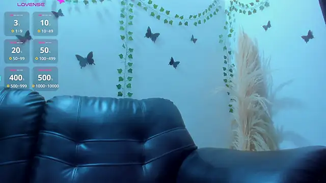 Amani Bakir online show from 12-16-25, 11:47