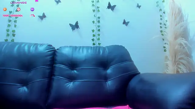 Amani Bakir online show from 12-18-25, 01:04