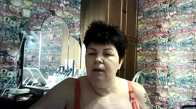 Snapshot of FantasyMichelle chatting on 01-14-25, 10:27 FantasyMichelle online show from 01-14-25, 10:27