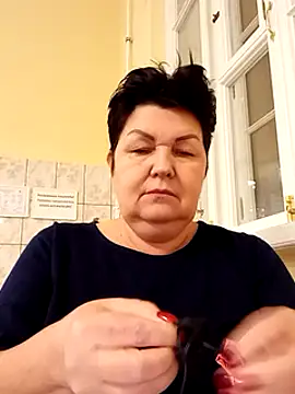 Snapshot of FantasyMichelle chatting on 01-28-25, 05:46 FantasyMichelle online show from 01-28-25, 05:46