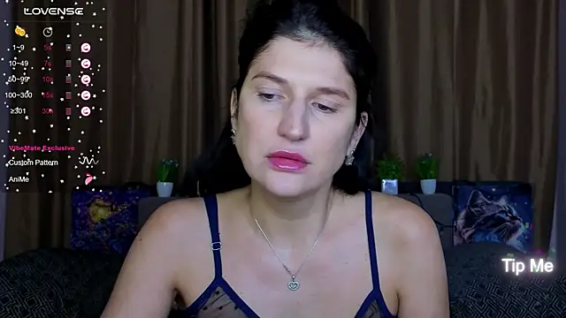 Alianna Solo Kisses online show from 01-11-26, 12:34